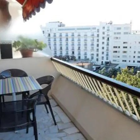 Apartment Stylish One Bedroom In Just Off The Croisette And Near Beaches - 680 Cannes